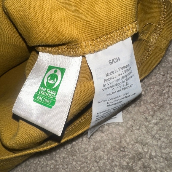 J Crew Mustard Yellow Women’s T-Shirt - Size Small - Picture 6 of 9